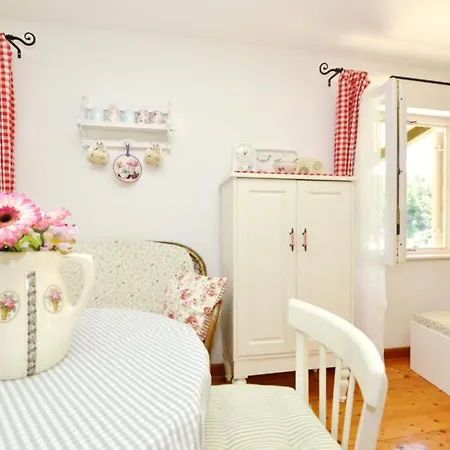 Bay House Rosohotnica - One Bedroom Врбоска