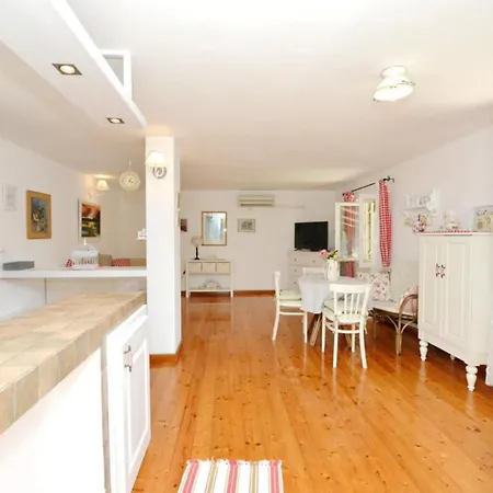 Bay House Rosohotnica - One Bedroom Врбоска